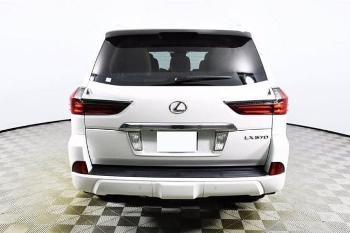 Usado Lexus LX570 Luxury Line 384 CV (282 kW) 2017 Blanco SUV