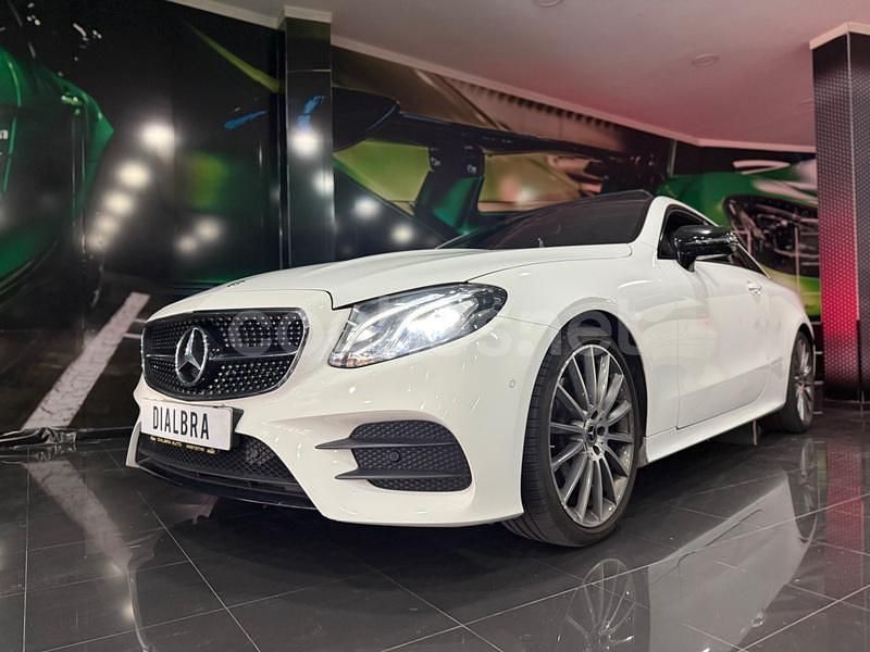 Usado Mercedes E220 194 CV (142 kW) 2018 Blanco Coupe