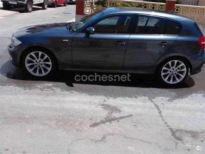 Usado BMW 118 122 CV (89 kW) 2008 Gris / plata Utilitario
