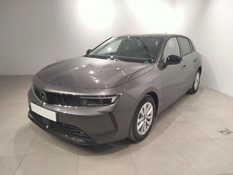 Gris Usado 2024 Opel Astra Edition Utilitario | 25.876 € - Imagen 1/4