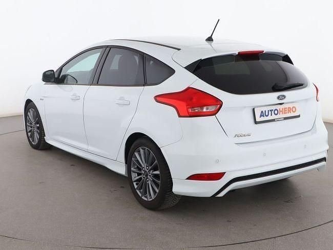 Usado Ford Focus ST-Line 150 CV (110 kW) 2018 Blanco Berlina