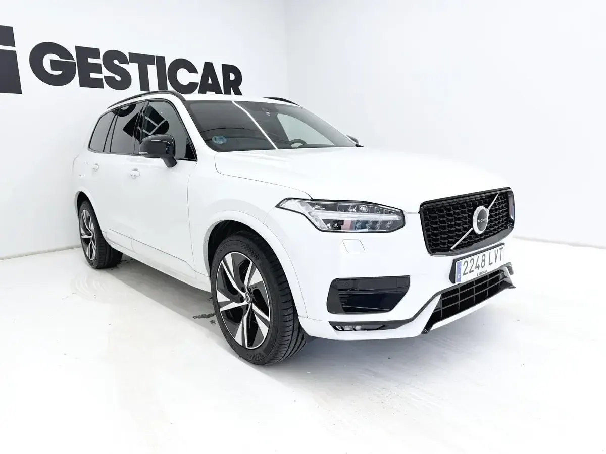 Usado Volvo XC90 R-Design 235 CV (172 kW) 2021 SUV