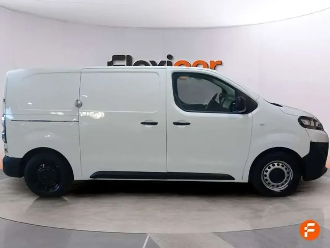 Usado Citroën Jumpy 102 CV (75 kW) 2021 Blanco Monovolumen