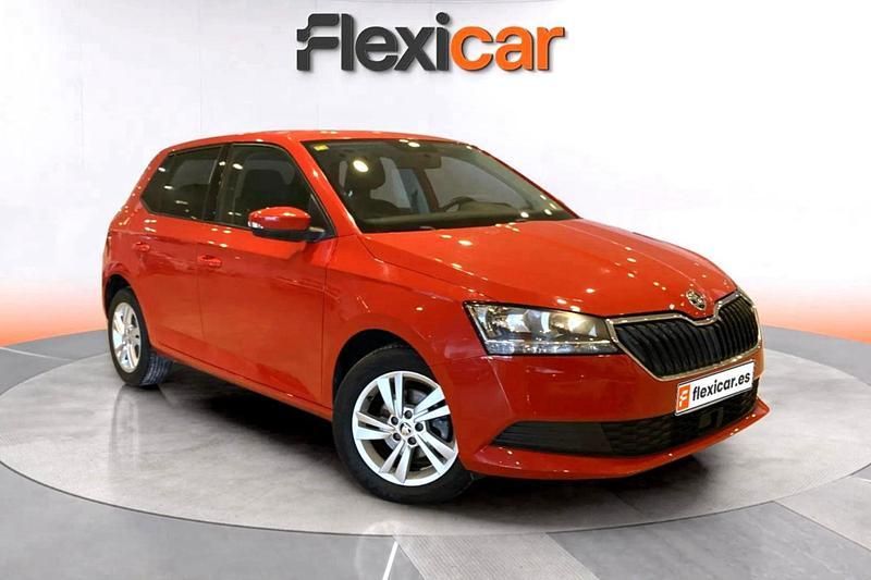 Rojo Usado 2020 Skoda Fabia Ambition Berlina | 10.590 € (Super precio) - Imagen 1/4