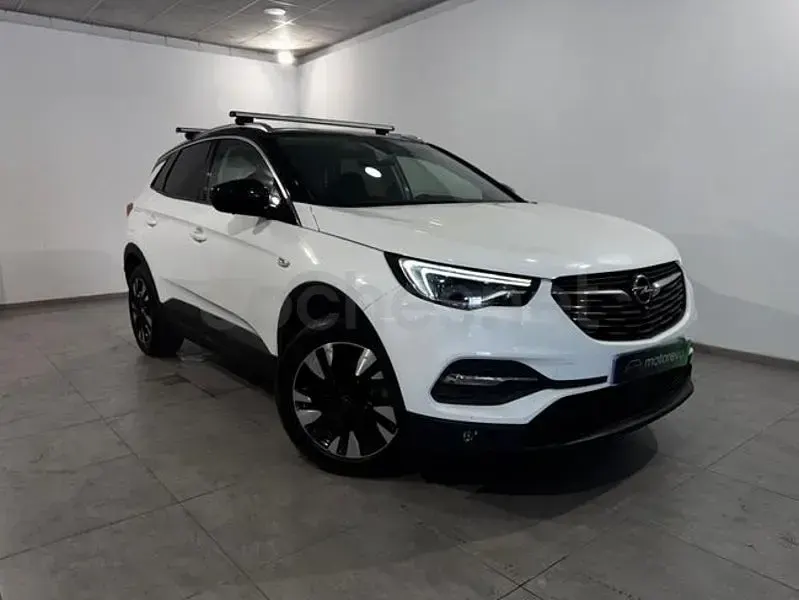 Usado Opel Grandland X Selective 130 CV (95 kW) 2020 Blanco SUV