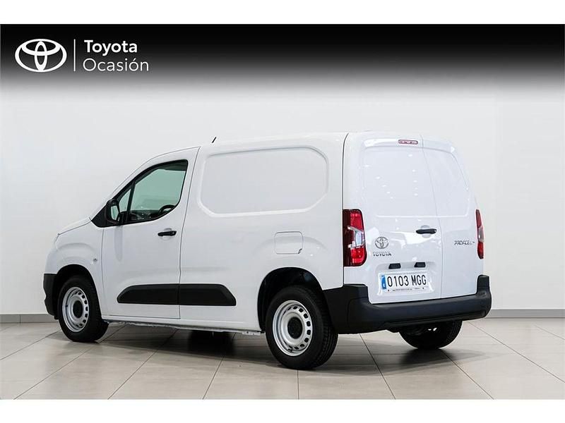 Usado Toyota Proace City City 100 CV (73 kW) 2023 Blanco Monovolumen