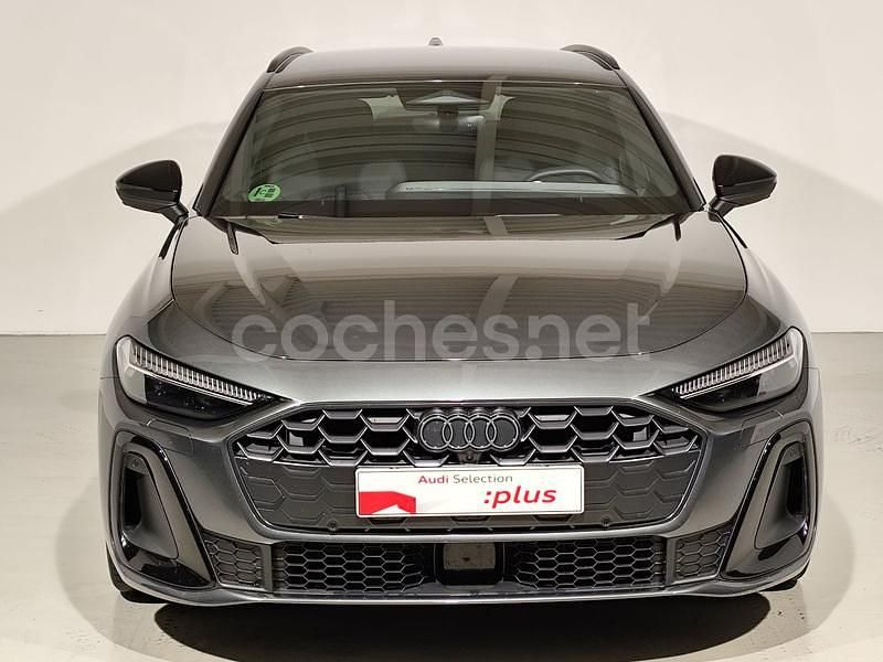 Usado Audi A5 204 CV (150 kW) 2025 Gris / plata Familiar