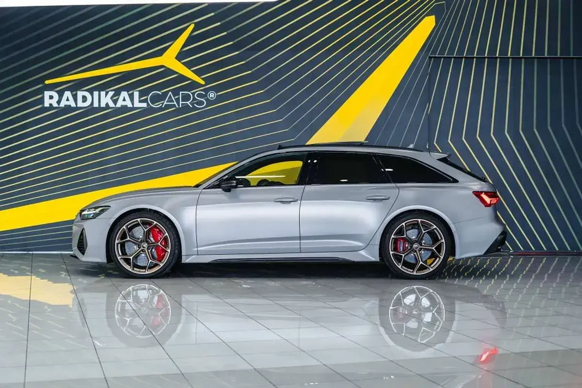 Usado Audi RS6 Performance 630 CV (463 kW) 2024 Gris Familiar