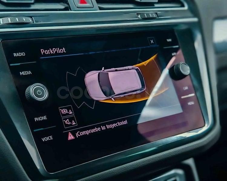 Usado VW Tiguan R-line BlueMotion 150 CV (110 kW) 2019 Gris SUV