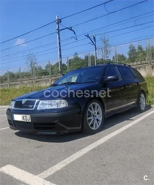 Usado Skoda Octavia RS 180 CV (132 kW) 2004 Negro Familiar