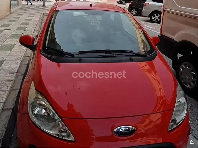 Usado Ford Ka 69 CV (50 kW) 2014 Rojo Berlina