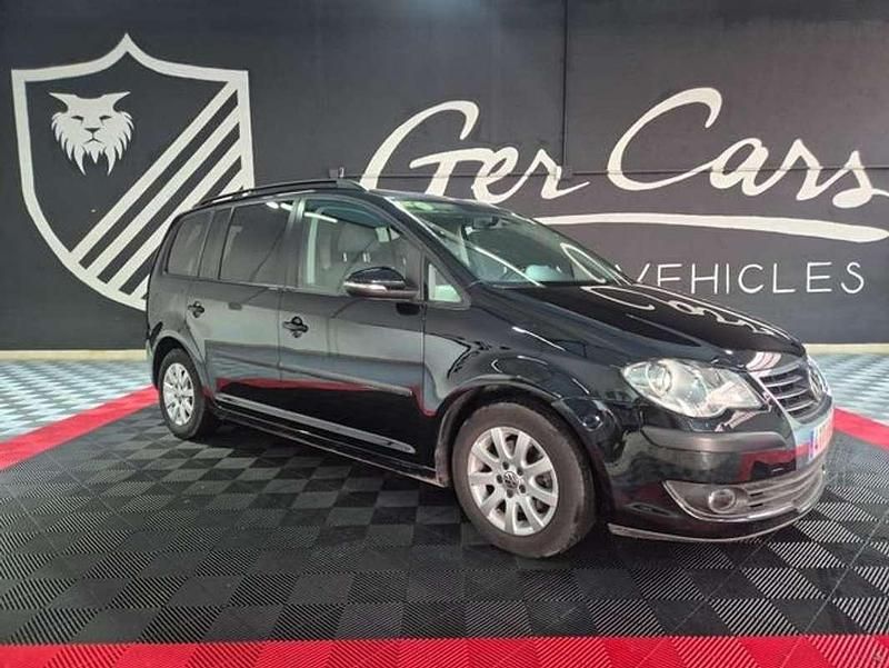 Usado VW Touran Edition 105 CV (77 kW) 2010 Negro Monovolumen