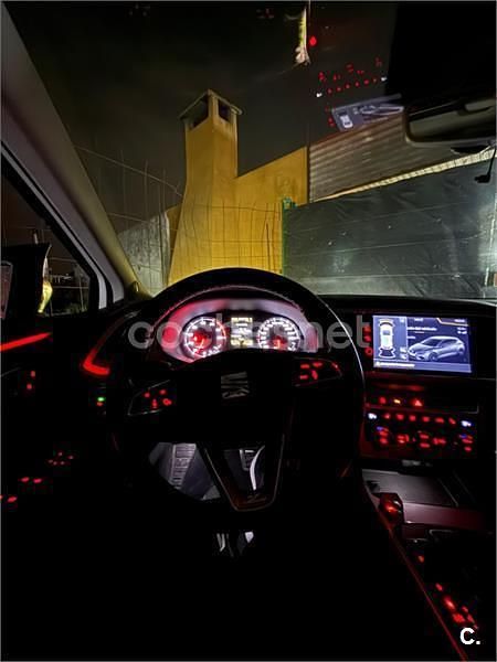 Usado Seat Leon FR 190 CV (139 kW) 2018 Blanco Berlina