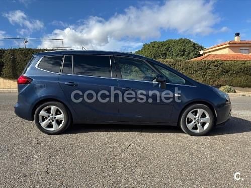 Usado Opel Zafira Tourer Excellence 130 CV (95 kW) 2013 Azul Monovolumen