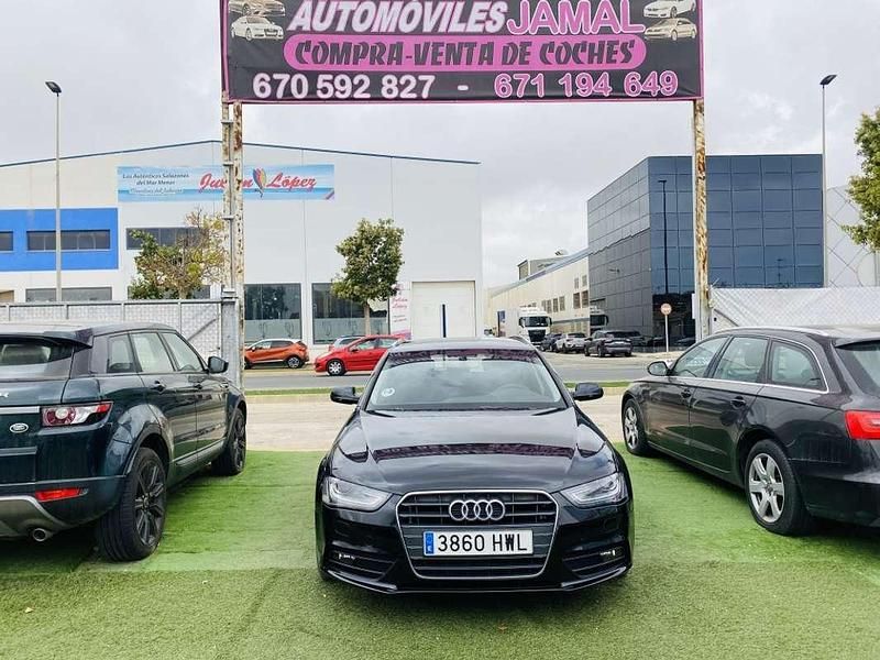 Usado Audi A4 Advanced 136 CV (100 kW) 2014 Negro Berlina