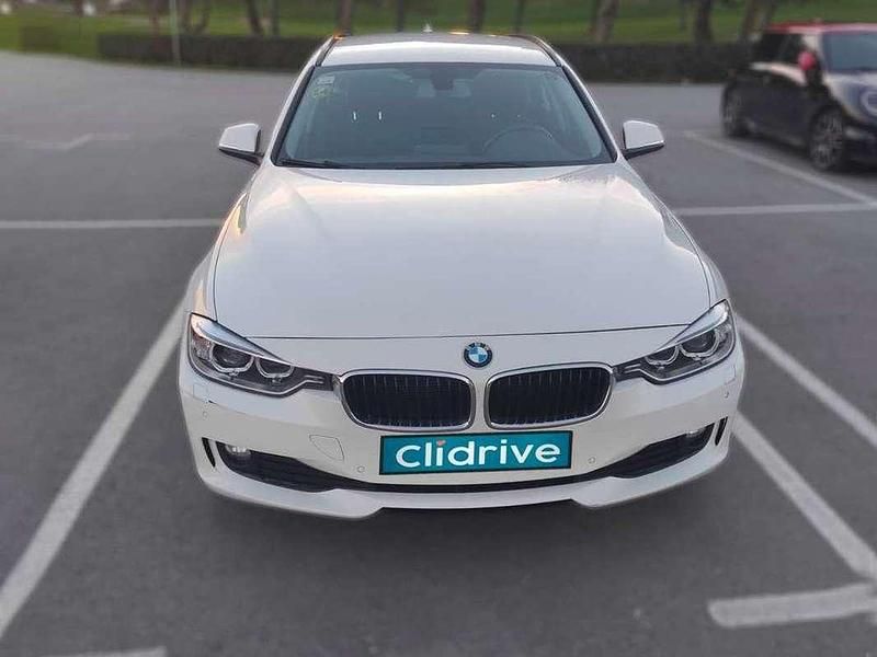 Usado BMW 318 143 CV (105 kW) 2013 Blanco Familiar