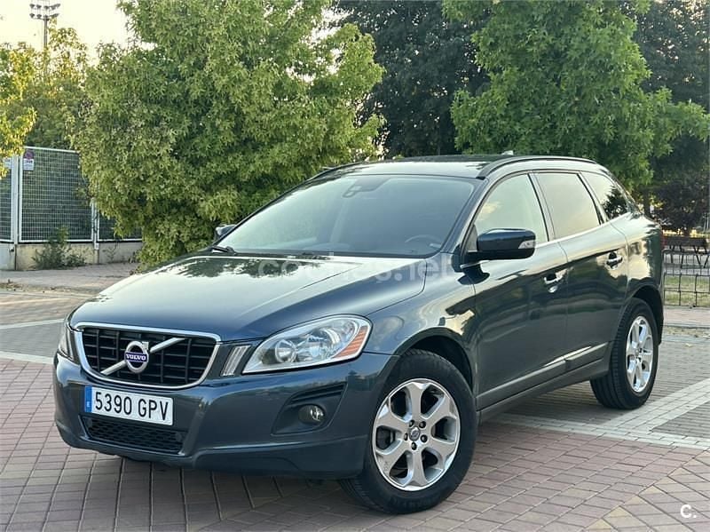 Gris / plata Usado 2010 Volvo XC60 Momentum SUV | 9000 € (Precio justo) - Imagen 1/4