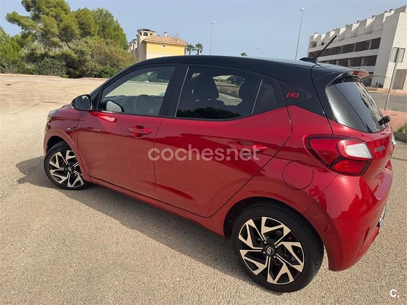 Usado Hyundai i10 N Line 100 CV (73 kW) 2022 Granate Utilitario