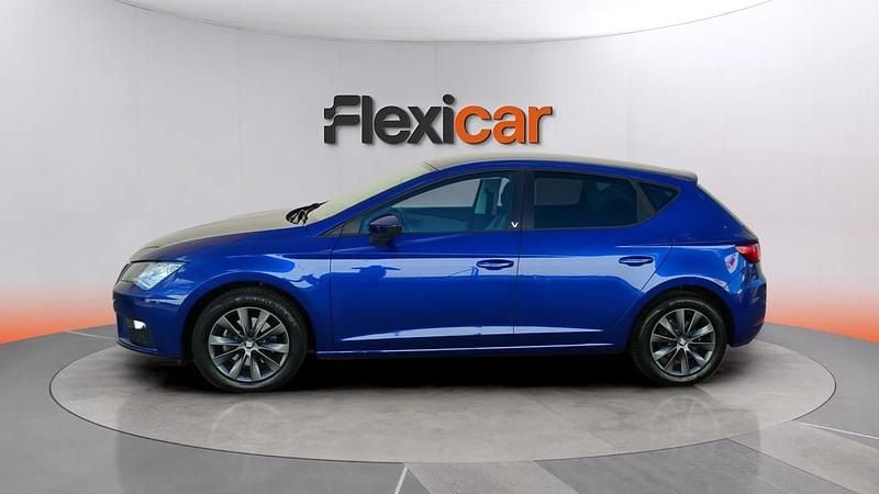 Usado Seat Leon Style 130 CV (95 kW) 2019 Azul Berlina
