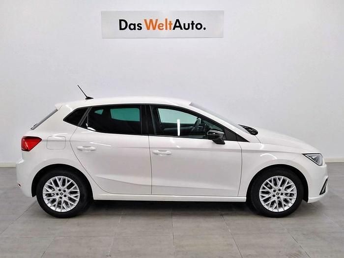 Usado Seat Ibiza FR 115 CV (84 kW) 2025 Blanco Berlina