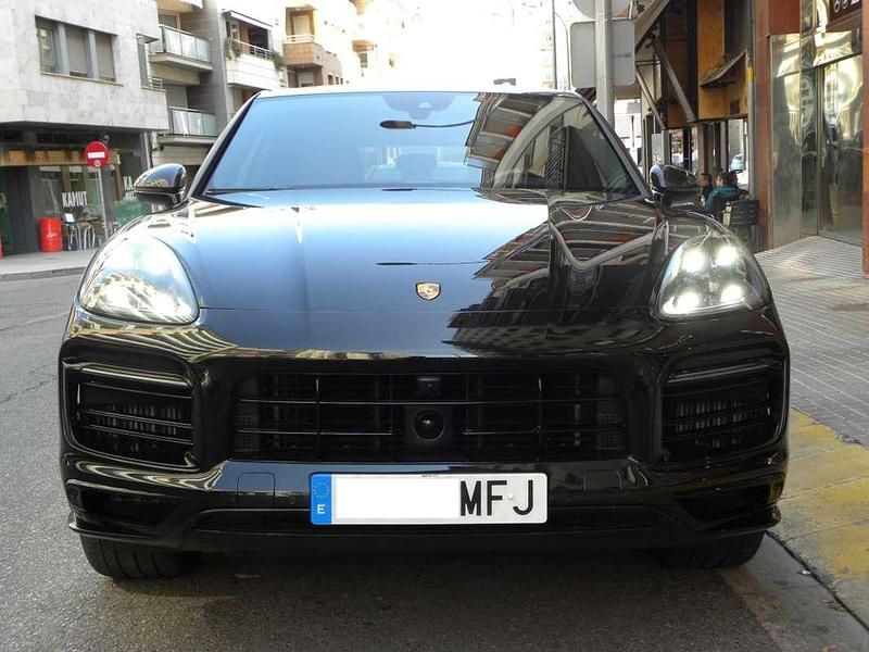 Usado Porsche Cayenne 460 CV (338 kW) 2023 Negro SUV