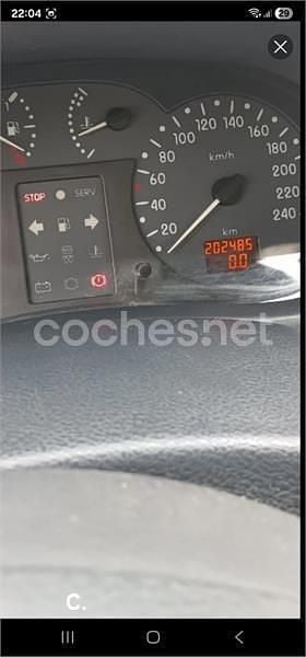 Usado Renault Clio II 75 CV (55 kW) 1999 Blanco Berlina