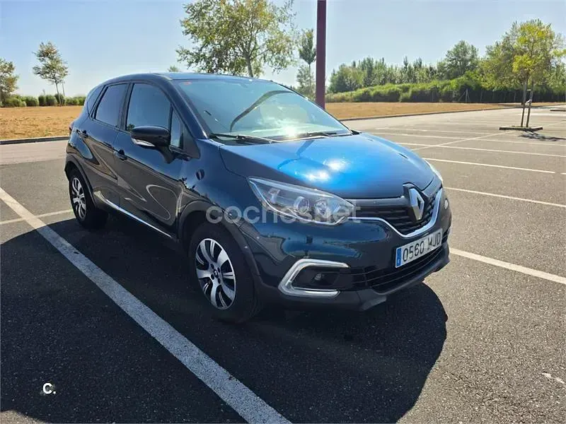 Usado Renault Captur LIMITED 90 CV (66 kW) 2019 Azul SUV
