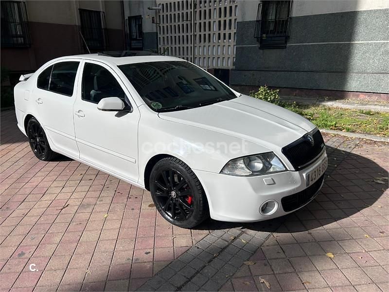 Blanco Usado 2009 Skoda Octavia Berlina | 2900 € (Precio justo) - Imagen 1/4