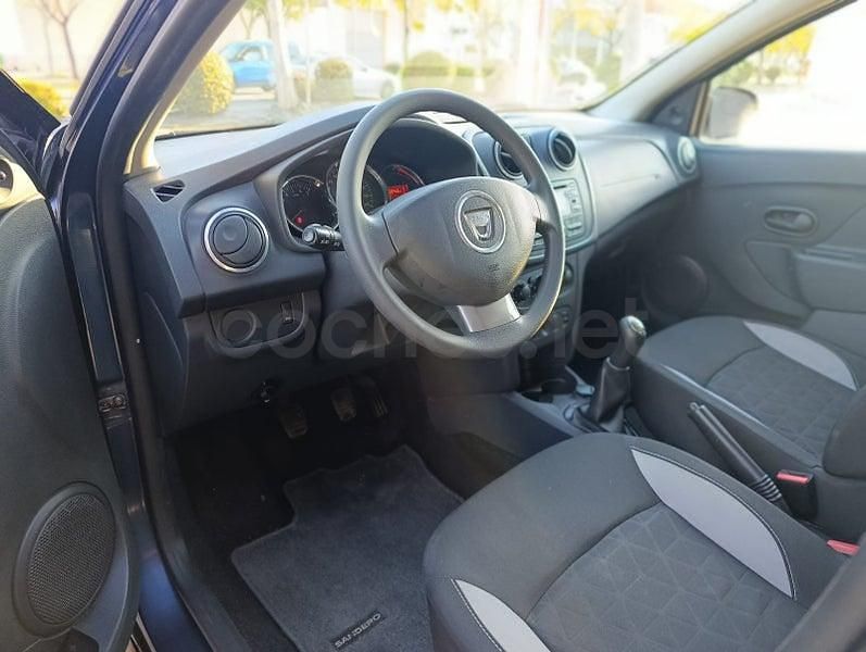 Usado Dacia Sandero Lauréate 90 HP (66 kW) 2016 Azul Citadino