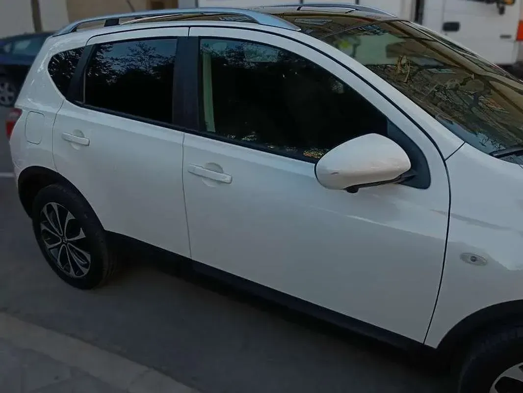 Usado Nissan Qashqai Tekna 150 CV (110 kW) 2012 Blanco SUV