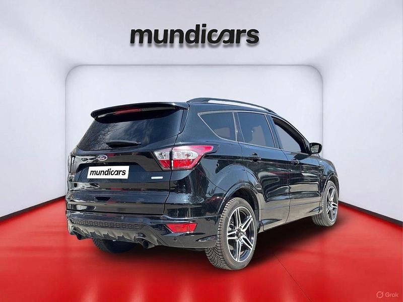 Usado Ford Kuga ST-Line 150 CV (110 kW) 2016 Negro SUV