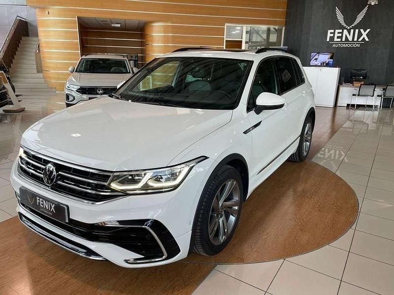 Blanco Usado 2023 VW Tiguan R-line SUV | 36.500 € (Un poco caro) - Imagen 1/4