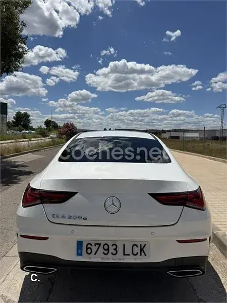 Usado Mercedes CLA200 136 CV (100 kW) 2019 Blanco Coupe