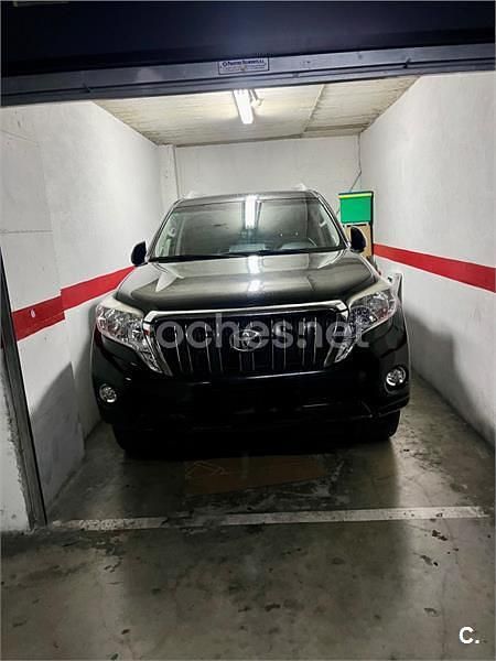 Negro Usado 2015 Toyota Land Cruiser SUV | 38.000 € (Precio justo) - Imagen 1/4