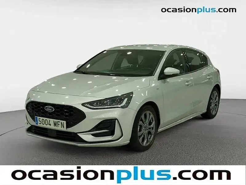 Gris plata Usado 2023 Ford Focus ST-Line Utilitario | 17.719 € (Precio justo) - Imagen 1/4