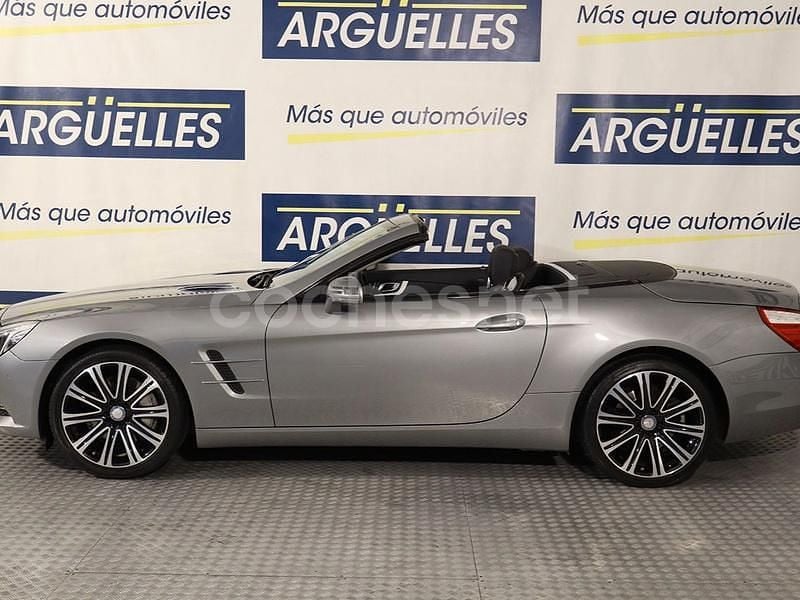 Usado Mercedes SL350 306 CV (225 kW) 2012 Gris / plata Descapotable