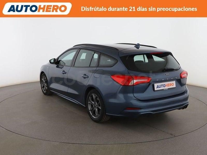 Usado Ford Focus ST-Line 126 CV (92 kW) 2019 Gris Familiar