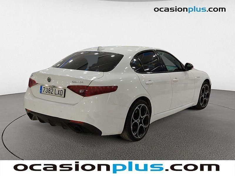 Usado Alfa Romeo Giulia Veloce 280 CV (205 kW) 2022 Blanco Berlina