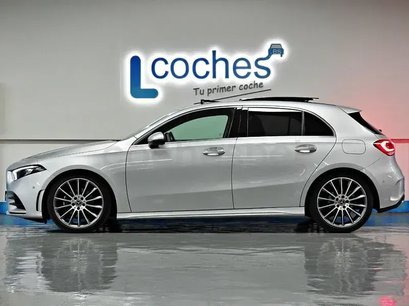 Usado Mercedes A200 150 CV (110 kW) 2023 Gris / plata Berlina