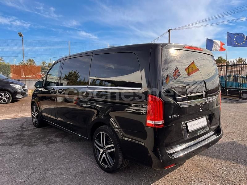 Usado Mercedes V220 Avantgarde 163 CV (119 kW) 2019 Negro Monovolumen