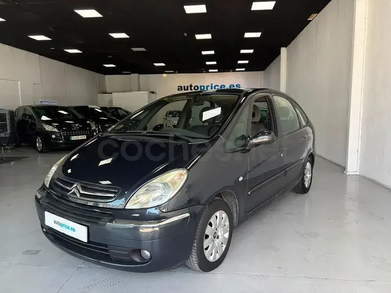 Usado Citroën Xsara Picasso Exclusive 90 CV (66 kW) 2005 Azul Monovolumen