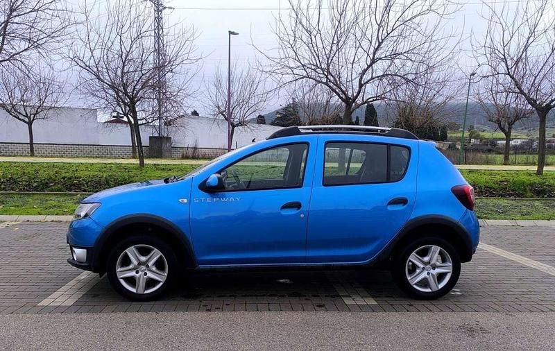 Usado Dacia Sandero Stepway 90 CV (66 kW) 2013 Utilitario