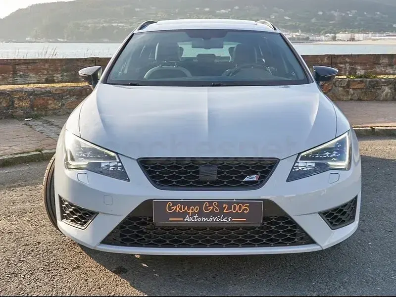 Usado Seat Leon CUPRA 280 CV (205 kW) 2015 Blanco Familiar