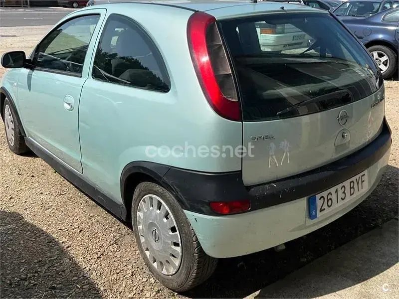 Usado Opel Corsa Edition 75 CV (55 kW) 2002 Azul Utilitario