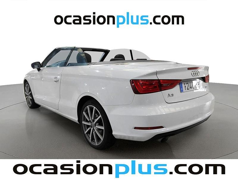 Usado Audi A3 Attraction 150 CV (110 kW) 2014 Blanco Descapotable