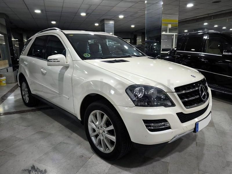 Usado Mercedes ML300 204 CV (150 kW) 2010 Blanco SUV