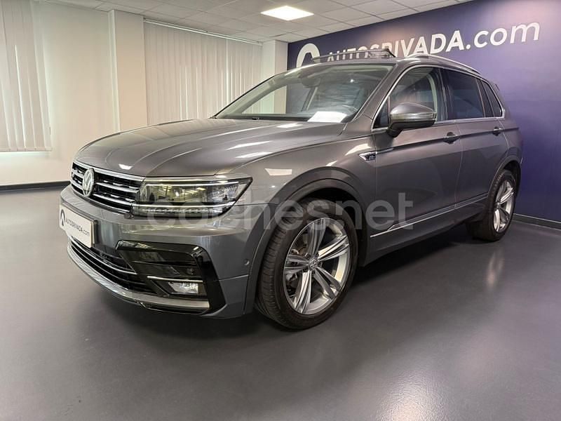 Gris / plata Usado 2020 VW Tiguan Sportline SUV | 28.900 € (Caro) - Imagen 1/4