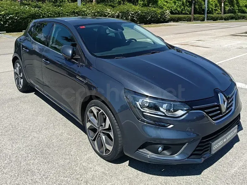 Usado Renault Mégane Zen 130 CV (95 kW) 2016 Azul Berlina