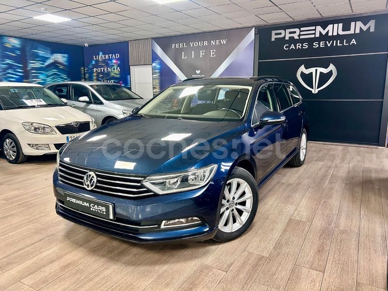 Azul Usado 2017 VW Passat Advance Familiar | 13.500 € (Precio justo) - Imagen 1/4