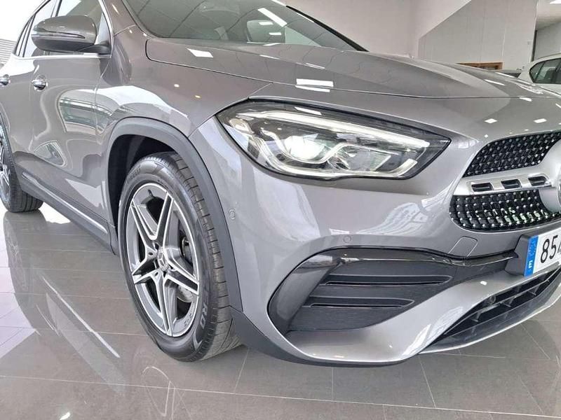 Usado Mercedes GLA200 150 CV (110 kW) 2023 Gris SUV